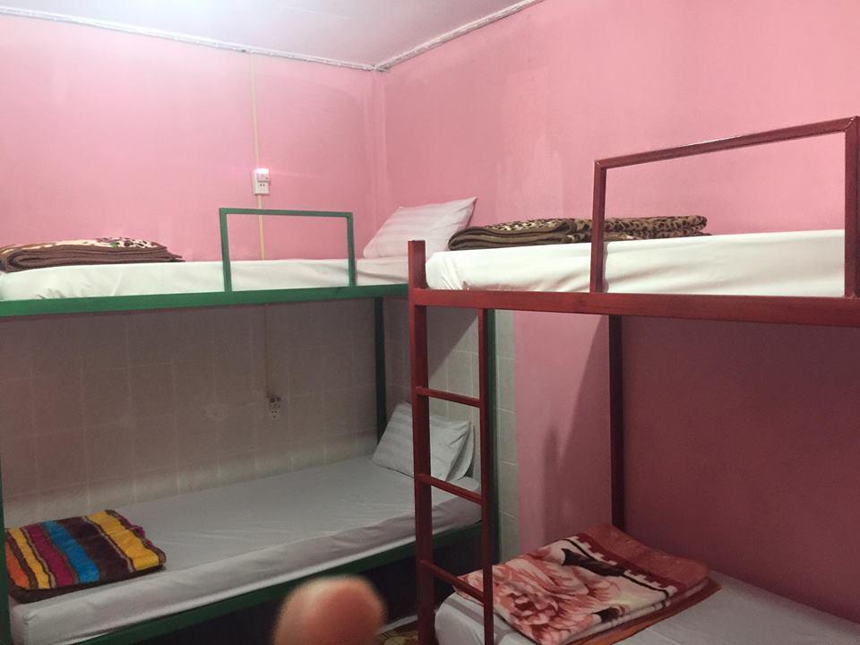 Real Vang Vieng Backpacker Hostel Екстериор снимка