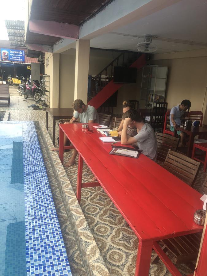 Real Vang Vieng Backpacker Hostel Екстериор снимка