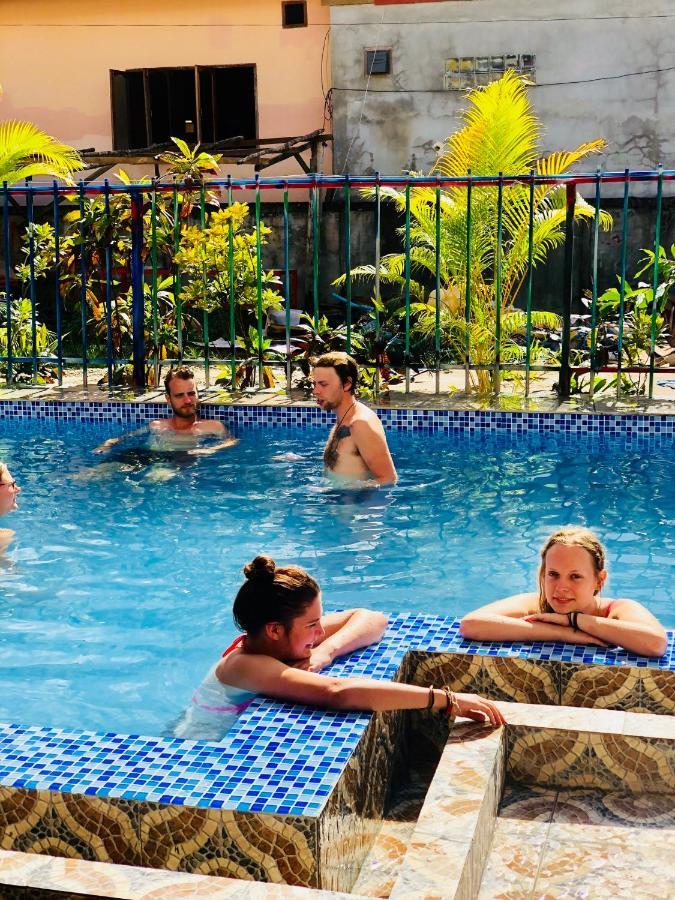 Real Vang Vieng Backpacker Hostel Екстериор снимка