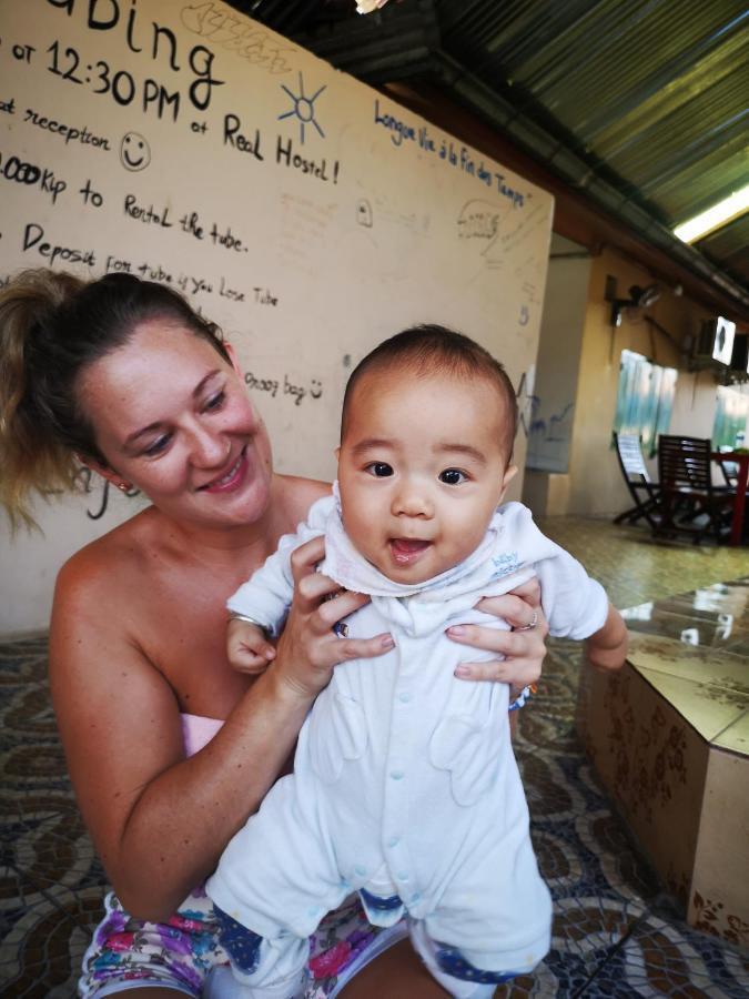 Real Vang Vieng Backpacker Hostel Екстериор снимка